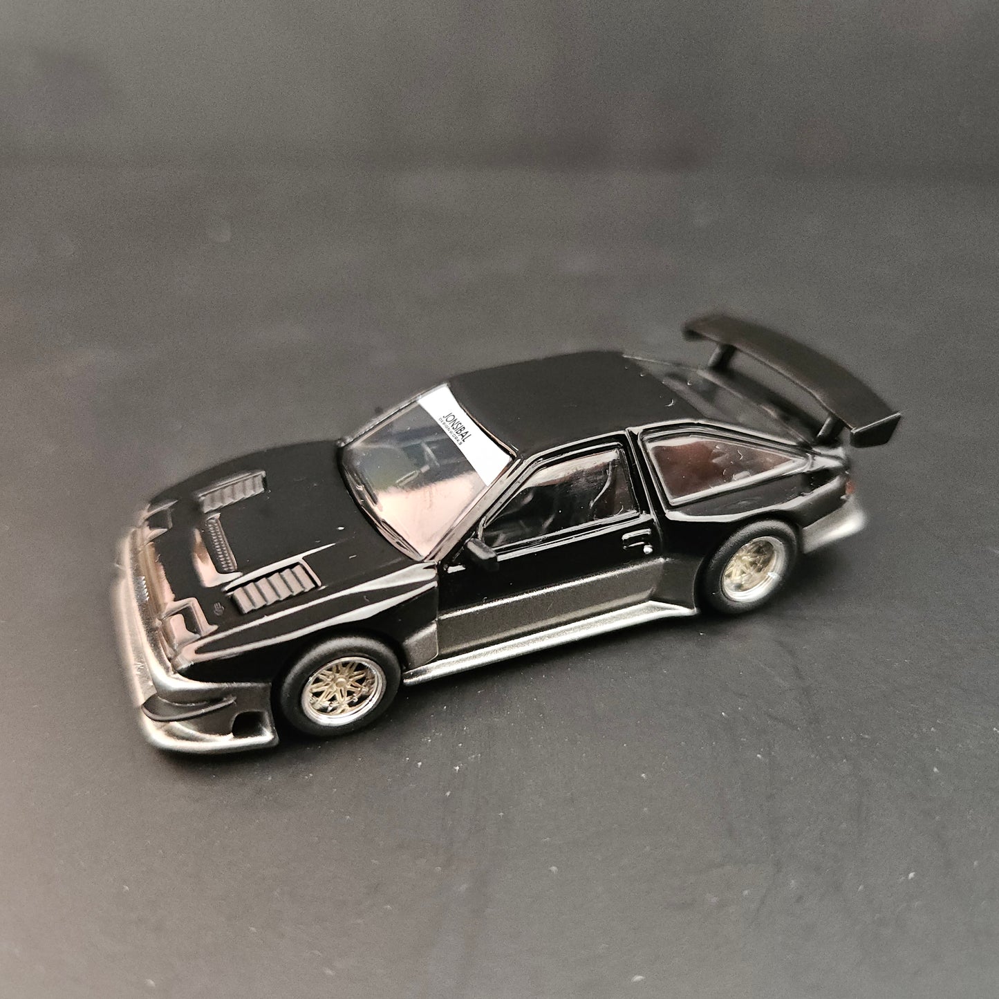 Tarmac Works - Toyota Sprinter Trueno AE86 Widebody - Jonsibal Design Works - 1/800