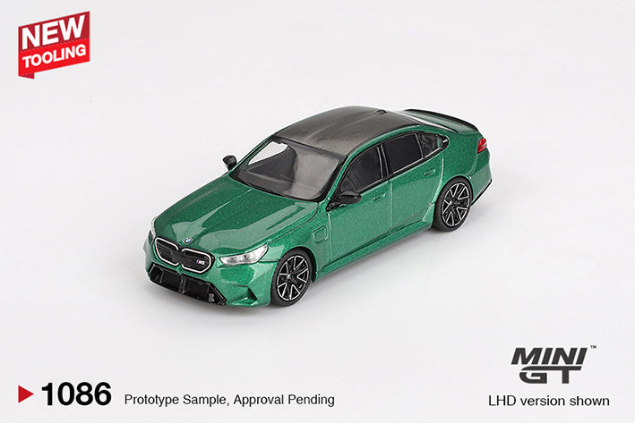 MiniGT BMW M5 - Isle of Man Green Metallic - #1086