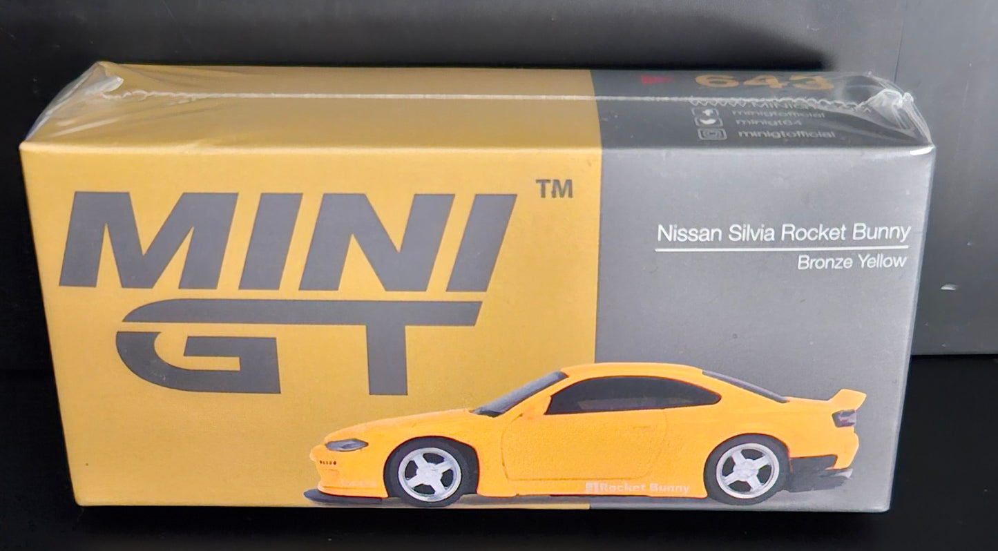 MiniGT Nissan Silvia Rocket Bunny - #643