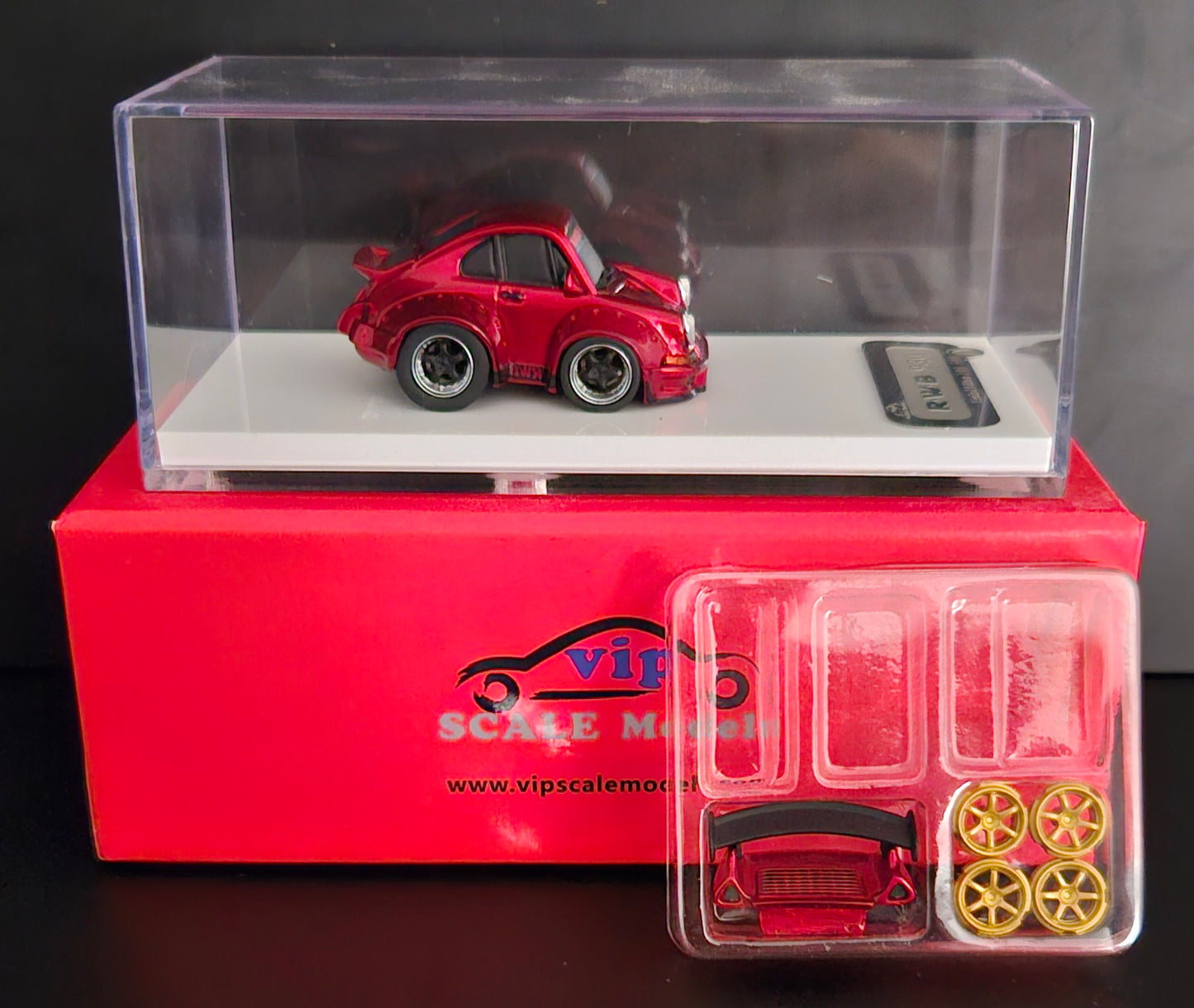 V.I.P Scale Models Porsche RWB 993 with Interchangeable Parts - Red