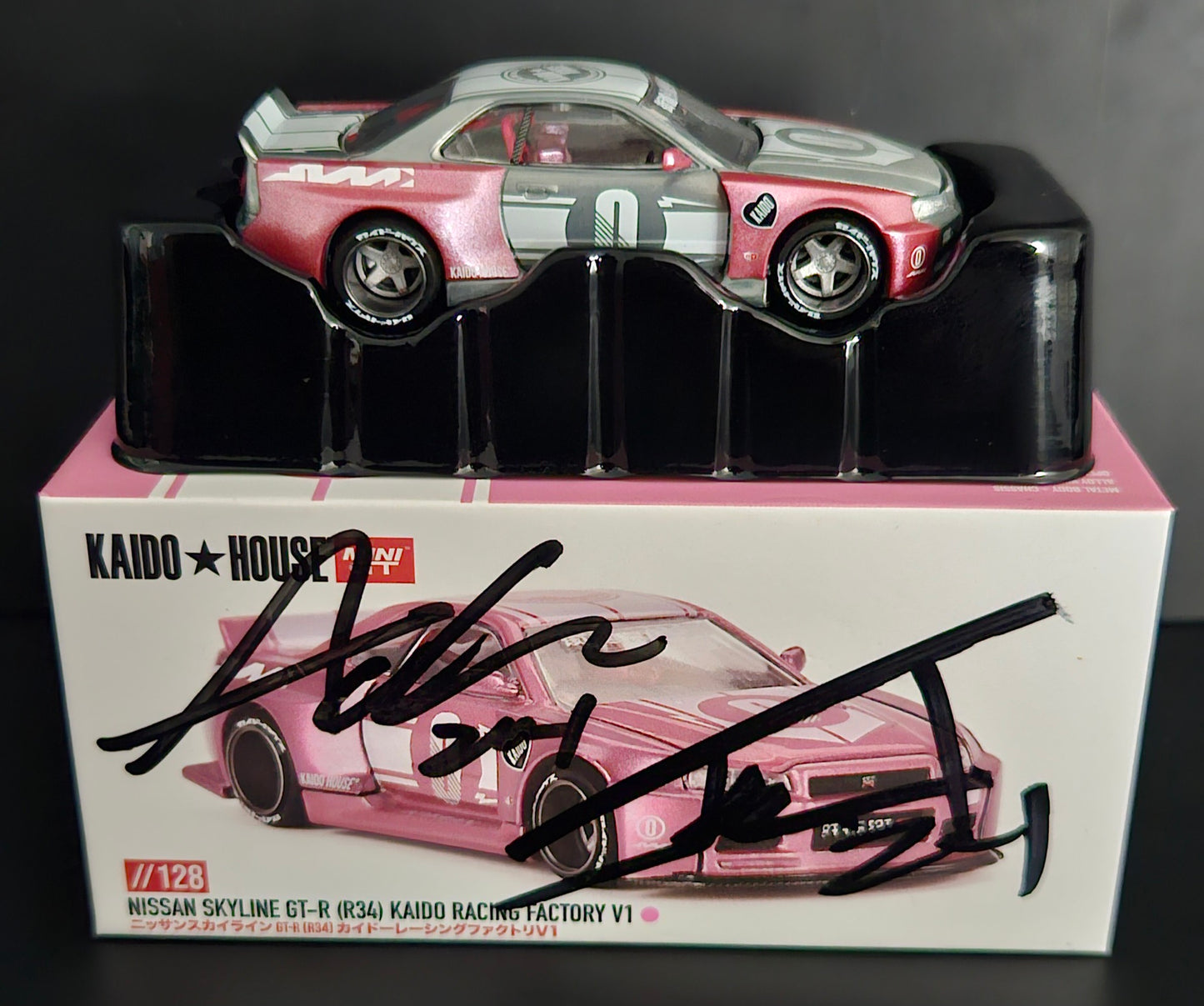 Kaido House Pink Nissan Skyline GT-R R34 Kaido Racing Factory V1 CHASE & SIGNED