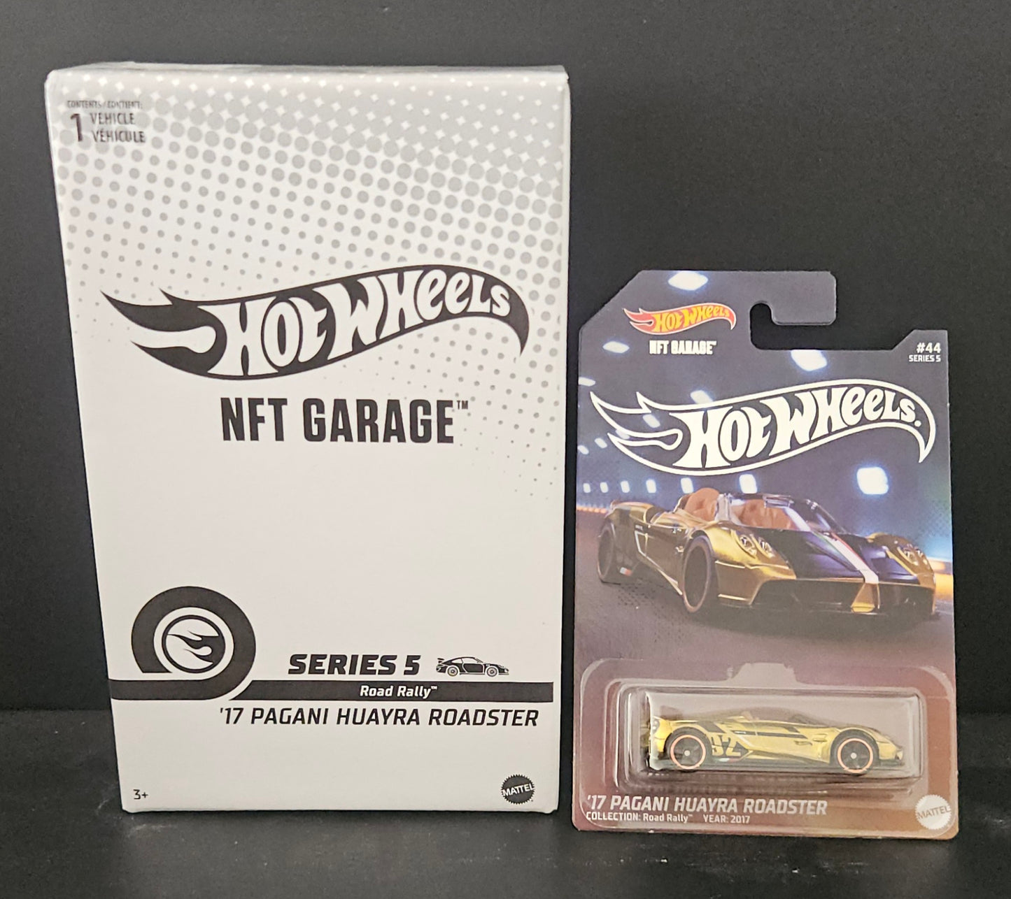 Hot Wheels NFT Series 5 #44 - '17 Pagani Huayra Roadster