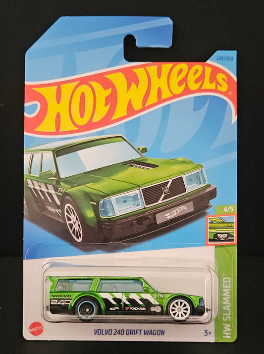 Hot Wheels Super Treasure Hunt - Volvo 240 Drift Wagon